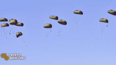 ElSalvadorverteiltUS DollarinBitcoinanerwachseneBürger