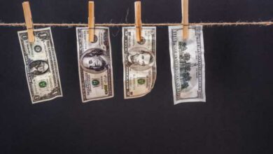 Dollar-Fortschritte bei Inflationssorgen; Gehaltsabrechnungsdaten beäugt