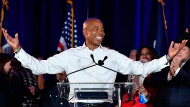 Bürgermeister Adams erhält ersten Gehaltsscheck in Bitcoin und Ether