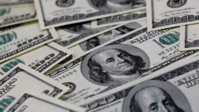 Dollar fast einwöchiges Hoch, während Händler sich auf Gehaltsabrechnungstests von Powell vorbereiten