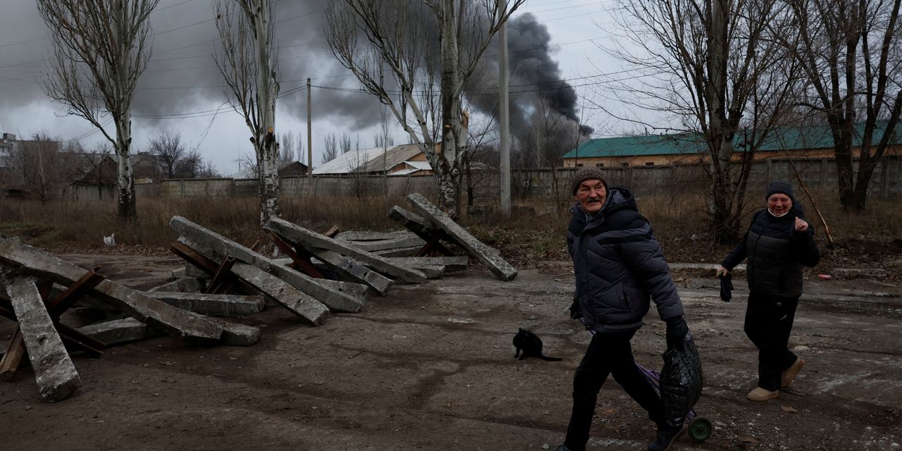 Laut Moskau sind bei einem ukrainischen Drohnenangriff auf einen russischen Luftwaffenstützpunkt drei Menschen getötet worden