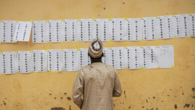 Nigeria zählt Stimmen für neuen Präsidenten