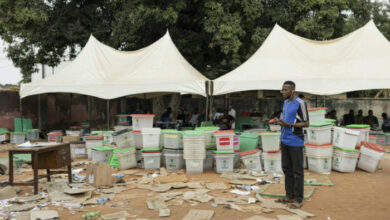 Nigeria erhält frühe Ergebnisse aus engem Wahlkampf