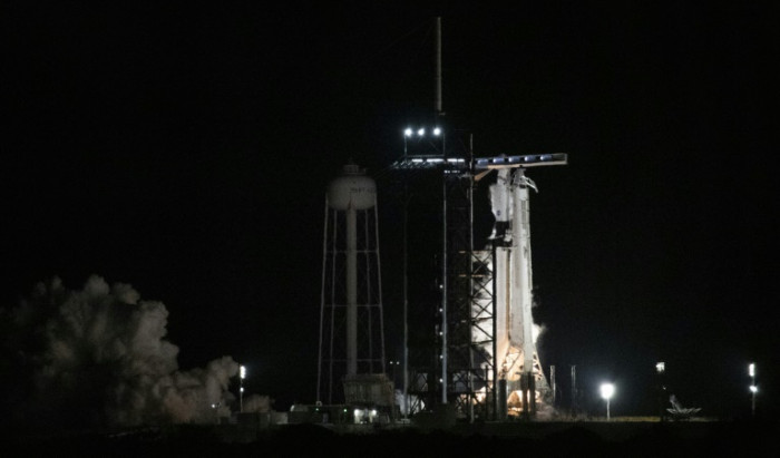 SpaceX Dragon-Crew hebt zur ISS ab