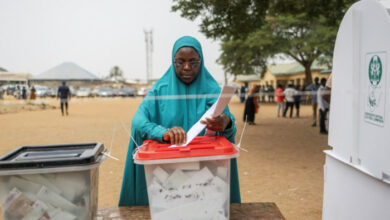 Nigeria wartet nach knappen Wahlen auf erste Ergebnisse