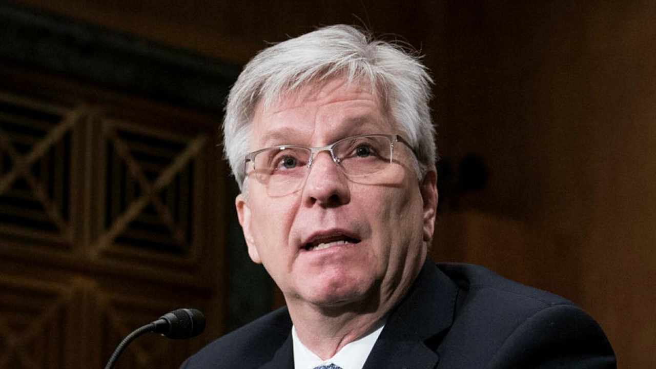 Fed-Gouverneur warnt davor, dass Krypto-Preise auf null fallen könnten – sagt: „Erwarten Sie nicht, dass Steuerzahler Ihre Verluste sozialisieren“