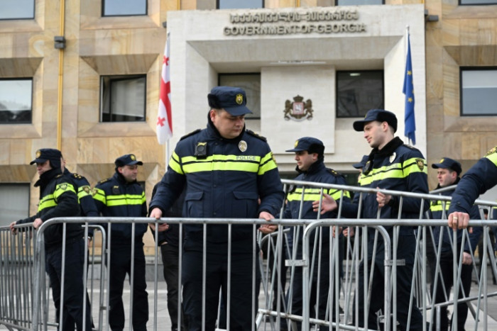 Auseinandersetzungen in Georgien wegen umstrittener Gesetze zu „ausländischen Agenten“.