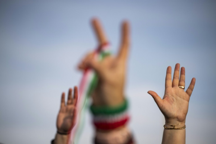 Der Iran sagt, „alles bereit“ für den Gefangenenaustausch, die USA dementieren