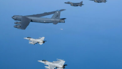 Nordkorea feuert Raketen ab, während die USA und Südkorea mit großen Übungen beginnen