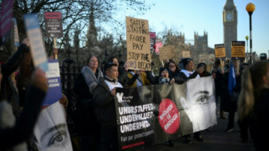 Tausende von Krankenhausärzten verlassen den letzten Streik in Großbritannien