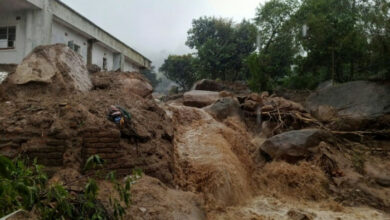 Überlebende des Zyklons in Malawi kämpfen mit der Verzweiflung, während die Hoffnungen auf Überlebende schwinden