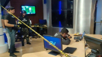 Fünf ecuadorianische Fernsehsender erhalten Briefbomben, einer explodiert