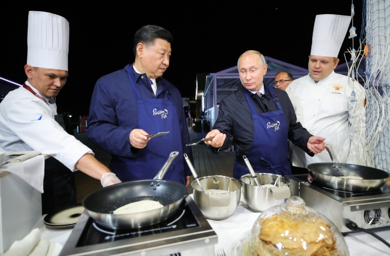Xis dreitägige Reise ist seine erste nach Russland – einem wichtigen chinesischen Verbündeten – seit fast vier Jahren und wurde von Moskau als Einläuten einer Reise beschrieben Xis dreitägige Reise ist seine erste nach Russland – einem wichtigen chinesischen Verbündeten – seit fast vier Jahren und wurde von Moskau als Einläuten einer Reise beschrieben