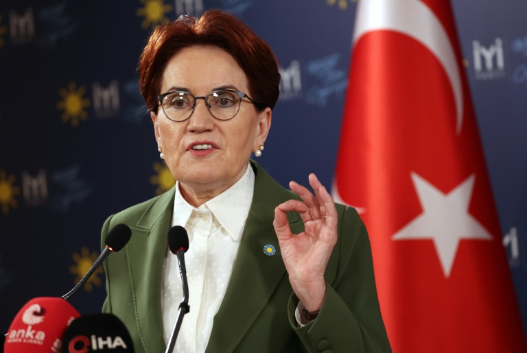 Meral Aksener, Vorsitzende der nationalistischen Iyi-Partei, hat sich geweigert, Kemal Kilicdaroglu als Kandidaten der Opposition in der Präsidentschaftswahl vom 14. Mai zu unterstützen. (Foto: AFP) Meral Aksener, Vorsitzende der nationalistischen Iyi-Partei, hat sich geweigert, Kemal Kilicdaroglu als Kandidaten der Opposition in der Präsidentschaftswahl vom 14. Mai zu unterstützen. (Foto: AFP)