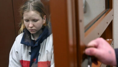 Russischer Bombenverdächtiger in Café in Untersuchungshaft