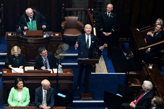 Biden fordert Großbritannien nachdrücklich auf, den Frieden in NIrland bei einem Besuch in Irland zu schützen