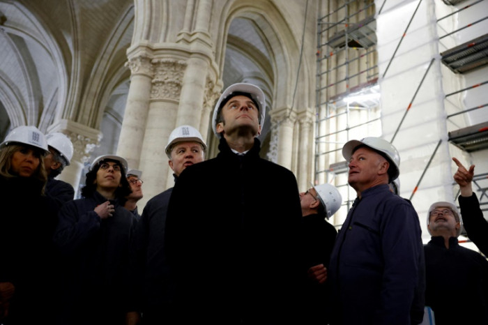 Macron spricht nach dem „pyrrhusischen“ Rentensieg zu Frankreich