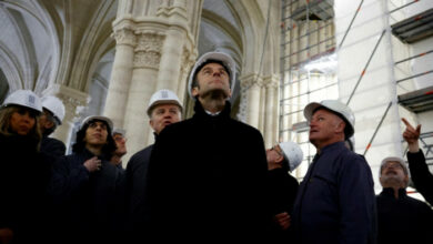 Macron spricht nach dem „pyrrhusischen“ Rentensieg zu Frankreich