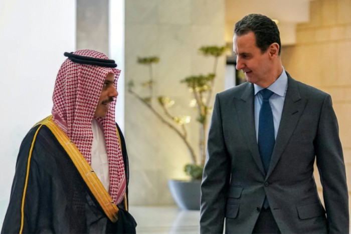 Saudi FM trifft Syriens Assad auf der ersten Reise nach Damaskus seit dem Krieg