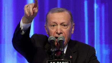 Der angeschlagene Erdogan taucht in Videoverbindung mit Putin wieder auf