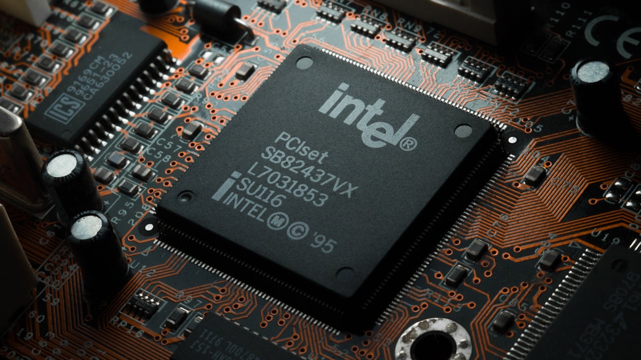 Chip-Gigant Intel gibt Bitcoin-ASIC-Produktion auf – Bitcoin News