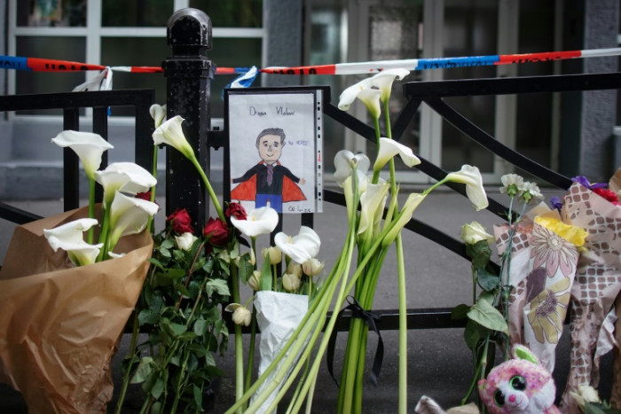 „Unser Held“: Ehrungen für den bei der Schießerei in Belgrad getöteten Wachmann