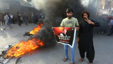 Nach der Verhaftung des ehemaligen pakistanischen Premierministers Khan kommt es zu Protesten