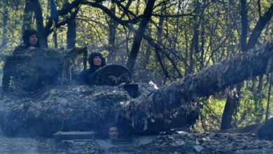 Die Ukraine begrüßt Bachmuts Erfolge als Selenskyj bei einem Besuch in Großbritannien