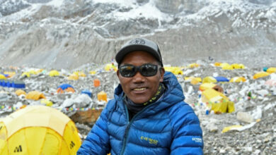 Nepali besteigt den Everest zum 27. Mal als Rekord