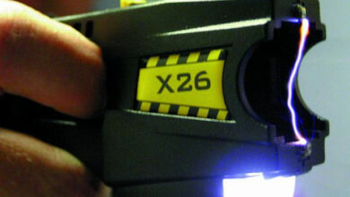 Eine 95-jährige Frau, die von der australischen Polizei mit einem Taser attackiert wurde, ist gestorben