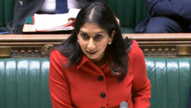 Britischer Minister wird wegen Geschwindigkeitsüberschreitung seinen Job nicht verlieren