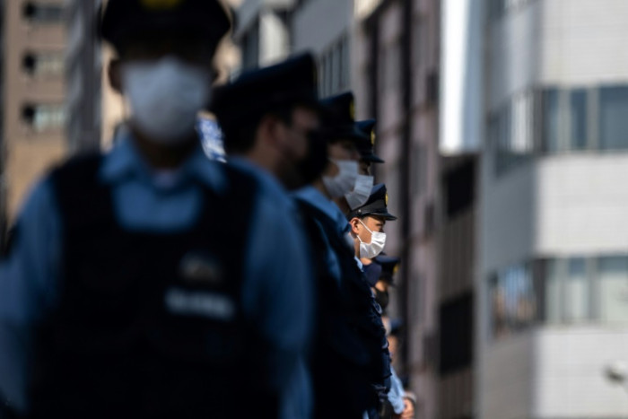 Drei Tote, darunter zwei Polizisten, bei einem Schusswaffen- und Messerangriff in Japan