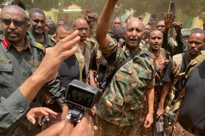Die sudanesische Armee bricht Waffenstillstandsgespräche mit Rivalen ab
