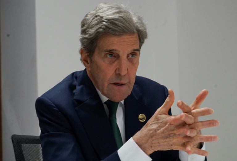 John Kerry, Sondergesandter des US-Präsidenten für Klima, sagt, dass das Wachstum der Weltbevölkerung bei fast zehn Milliarden Menschen im Jahr 2050 nicht nachhaltig sei. John Kerry, Sondergesandter des US-Präsidenten für Klima, sagt, dass das Wachstum der Weltbevölkerung bei fast zehn Milliarden Menschen im Jahr 2050 nicht nachhaltig sei.
