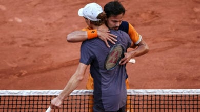 Der Deutsche Altmaier gewinnt das French-Open-Epos, während Andreeva den Teenagern einen Schlag versetzt