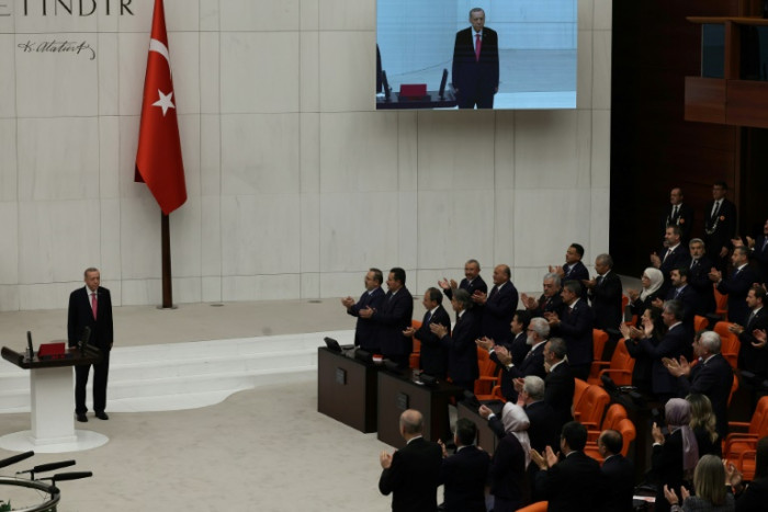 Erdogan wird für seine dritte Amtszeit als türkischer Präsident vereidigt und schwört Einigkeit