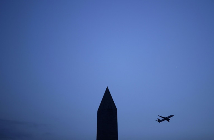 Vier Tote bei Flugzeugabsturz, der in Washington Alarm auslöste