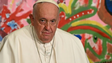 Papst zur Untersuchung im Krankenhaus