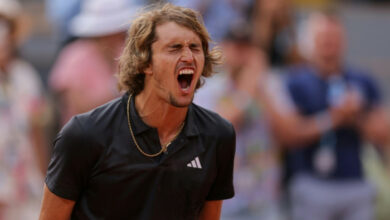 Zverev steht nach dem „schlechtesten Jahr“ wieder im Halbfinale der French Open, während Swiatek weiterzieht