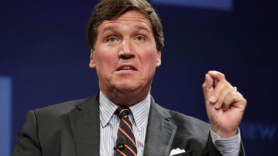 Fox News fordert Ex-Moderator Carlson auf, die Twitter-Show zu beenden: Berichte