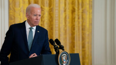 Spannungen ignorierend, rechnet Biden damit, Xi trotz des Vorstoßes der „Diktatoren“ zu sehen