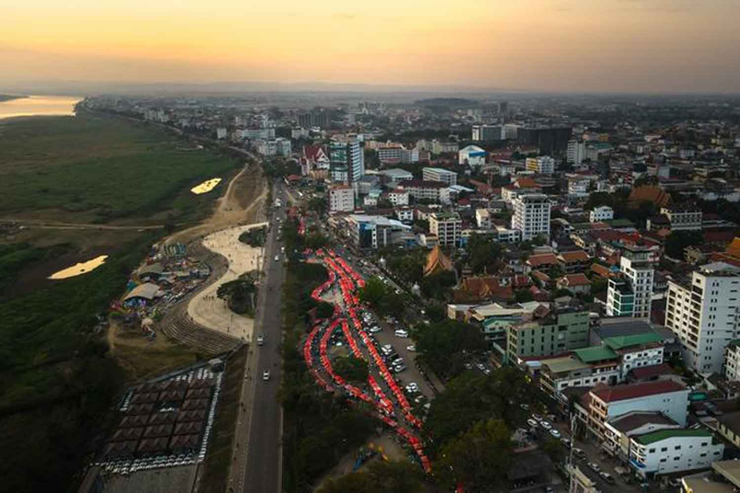 Dieses Luftbild vom 7. Februar 2023 zeigt den Blick entlang des Mekong-Flusses auf die laotische Hauptstadt Vientiane. (Foto von Kaikeo Saiyasane/Xinhua) Dieses Luftbild vom 7. Februar 2023 zeigt den Blick entlang des Mekong-Flusses auf die laotische Hauptstadt Vientiane. (Foto von Kaikeo Saiyasane/Xinhua)