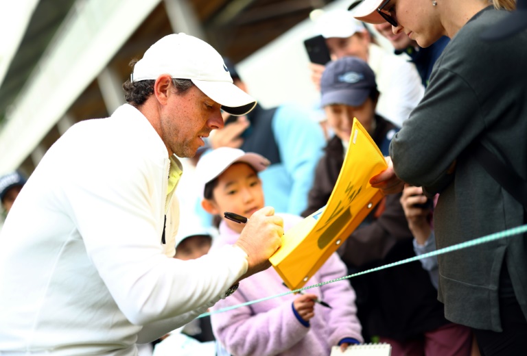 Rory McIlroy sagt, dass der Deal der PGA Tour mit den saudischen Unterstützern von LIV Golf „gut für den Sport“ sein wird. Rory McIlroy sagt, dass der Deal der PGA Tour mit den saudischen Unterstützern von LIV Golf „gut für den Sport“ sein wird.