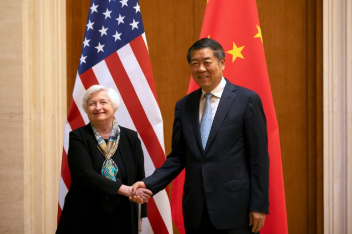 Yellen sagt, dass die Beziehungen zwischen den USA und China zum Abschluss ihres Besuchs auf einer „sichereren Grundlage“ stehen