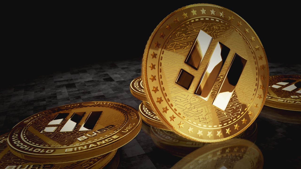 Binance to Gradually Phase Out Support for BUSD Stablecoin