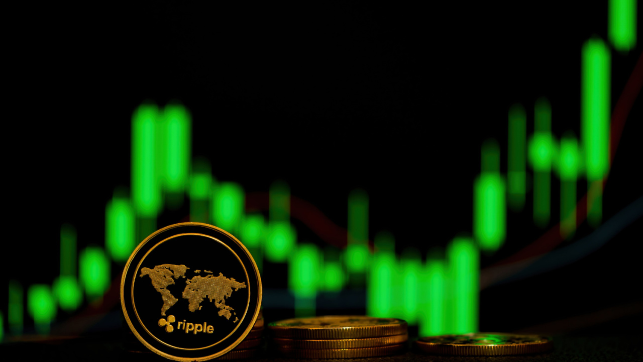 Biggest Movers: XRP Rebounds on Friday, Following Recent Decline