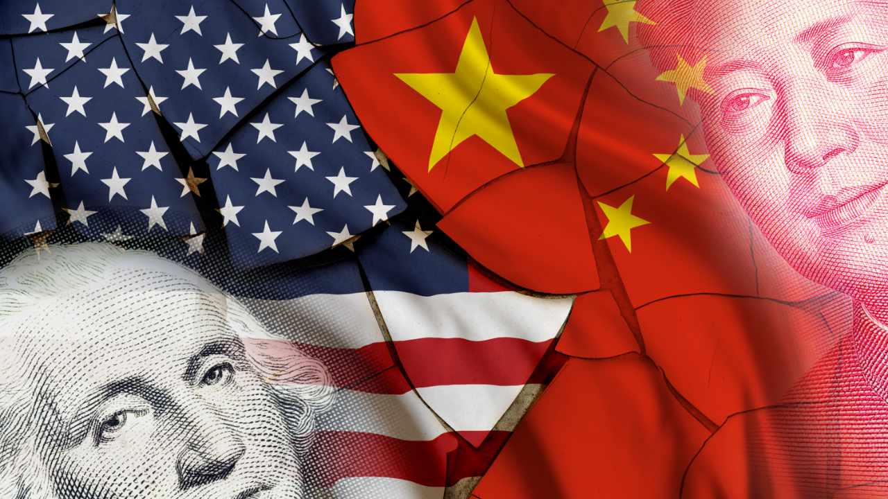 Peter Schiff Says US Can’t Afford to Decouple From China — Warns of Dollar Collapse