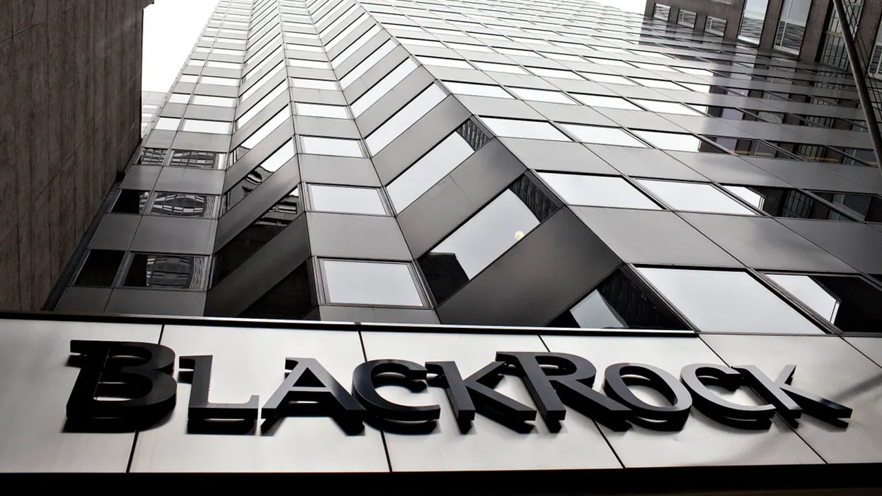 Fact or Fiction? Theories Littered Across Social Media About Blackrock’s Alleged Bitcoin Buying Spree