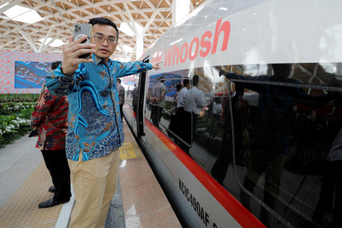 Indonesien eröffnet den ersten Hochgeschwindigkeitszug in Südostasien