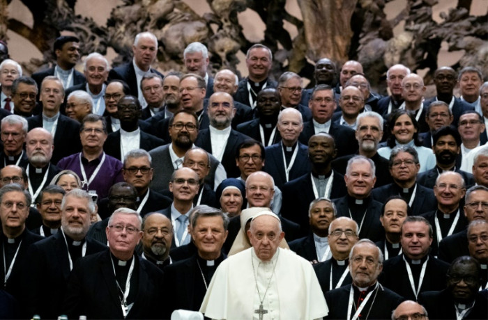 Katholische Synode eröffnet Frage nach weiblichen Diakonen